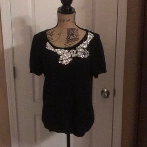 Short sleeve bow sweater